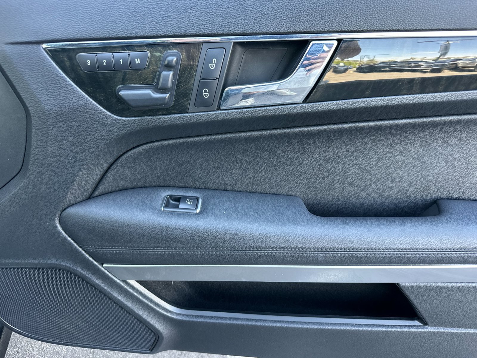 Used 2013 Mercedes-Benz E 350 Cabriolet image 17