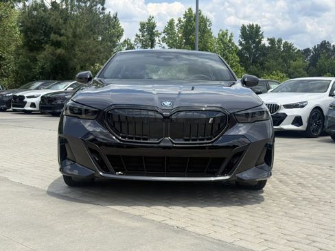 Certified 2026 BMW i5 eDrive40 w/ M Sport Package RWD image 8