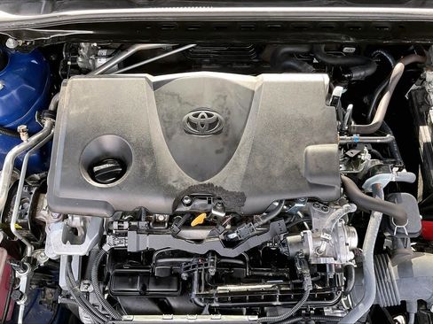 Used 2024 Toyota Camry SE image 31