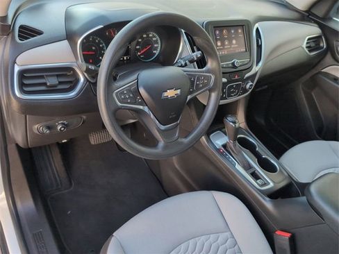 Used 2021 Chevrolet Equinox LS image 10