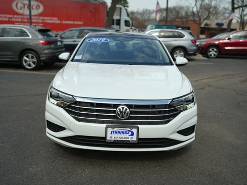 Used 2019 Volkswagen Jetta SE image 3