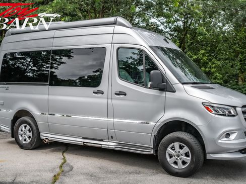 Used 2020 Mercedes-Benz Sprinter 2500 image 5