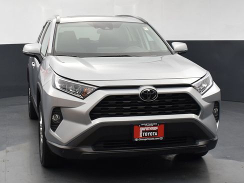 Used 2020 Toyota RAV4 XLE Premium AWD/4WD image 7