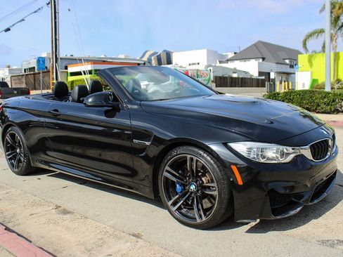 Used 2015 BMW M4 Convertible image 12