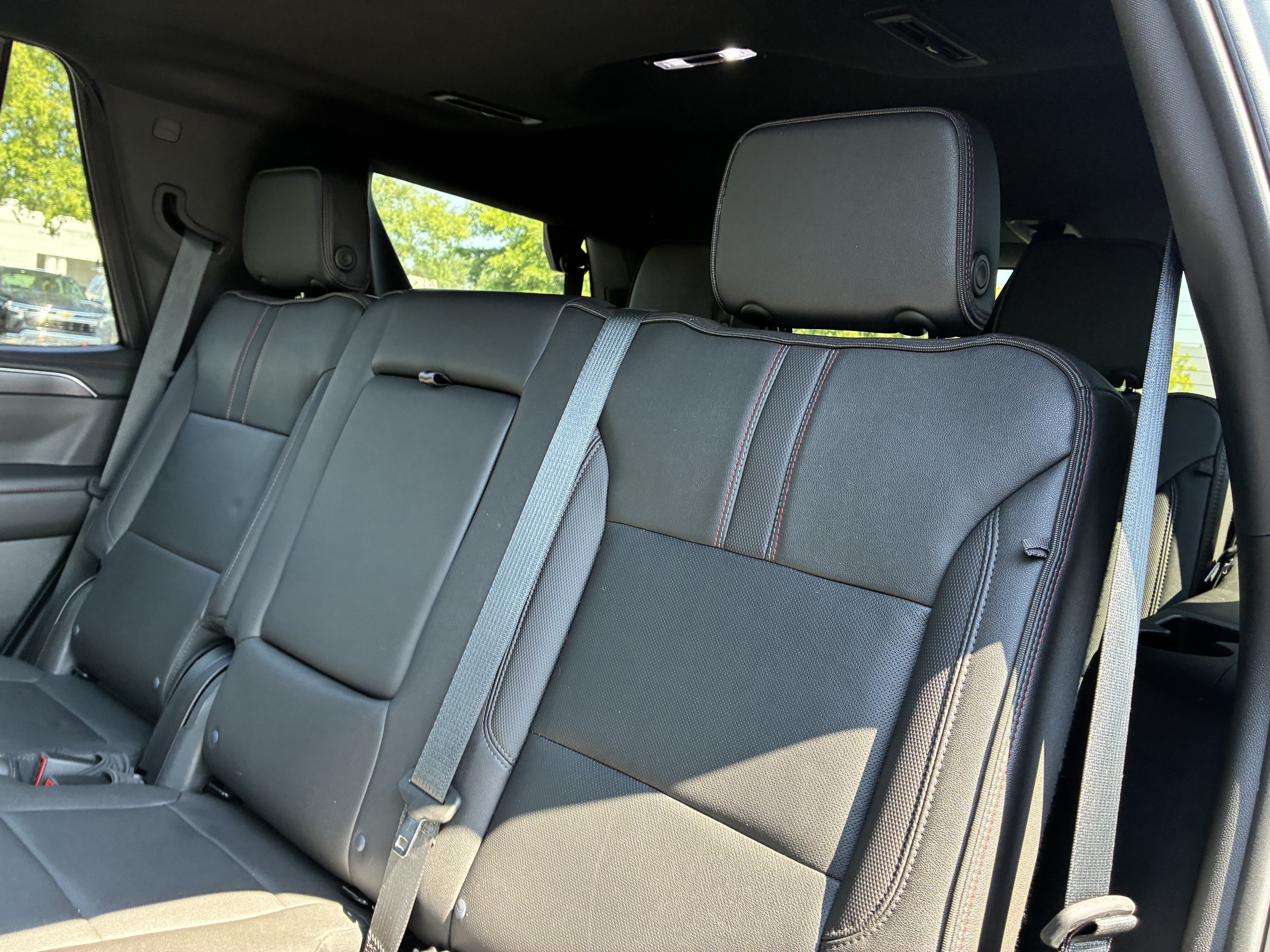 Used 2023 Chevrolet Tahoe RST AWD/4WD image 13