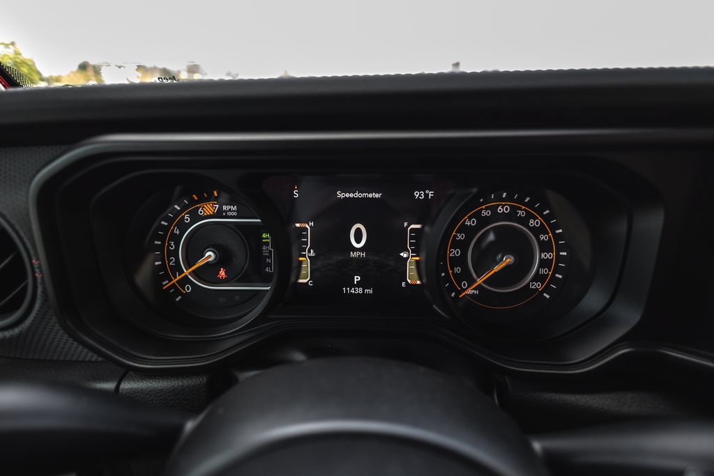 Used 2024 Jeep Wrangler Unlimited Rubicon 392 AWD/4WD image 16