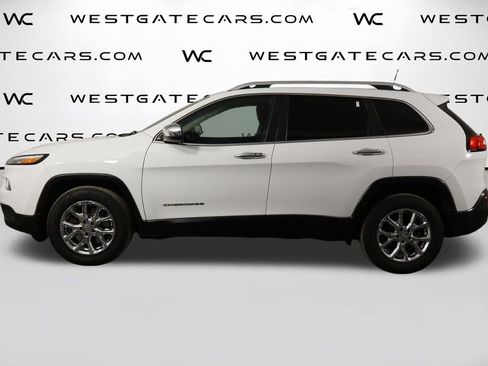 Used 2018 Jeep Cherokee Latitude Plus image 5