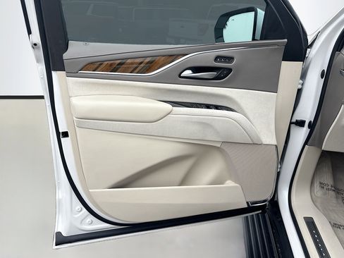 Used 2023 Cadillac Escalade ESV Sport Platinum w/ LPO, ONYX Package image 24