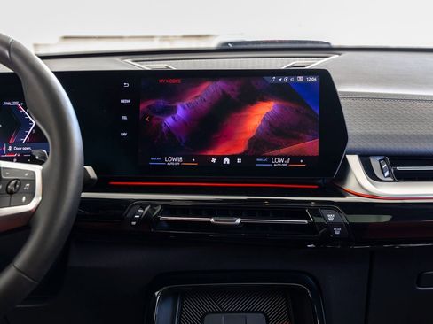 Certified 2025 BMW X2 xDrive28i w/ M Sport Package image 12