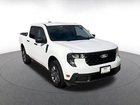 Used 2026 Ford Maverick XLT FWD image 3