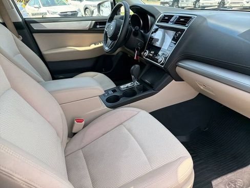 Used 2019 Subaru Outback 2.5i Premium AWD/4WD image 24