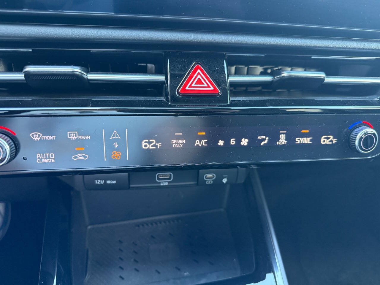 Used 2024 Kia Niro Wind w/ Wind Preserve Package FWD image 33