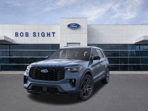 New 2026 Ford Explorer ST-Line w/ ST-Line Street Pack image 3