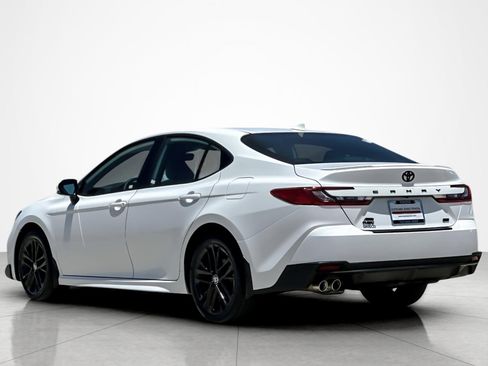 Certified 2025 Toyota Camry SE w/ Convenience Package AWD/4WD image 3