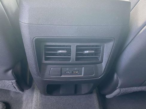 Used 2023 Chevrolet Colorado LT w/ LT Convenience Package III image 11