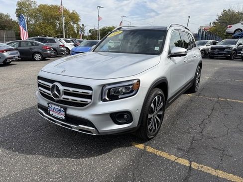 Used 2021 Mercedes-Benz GLB 250 4MATIC image 6