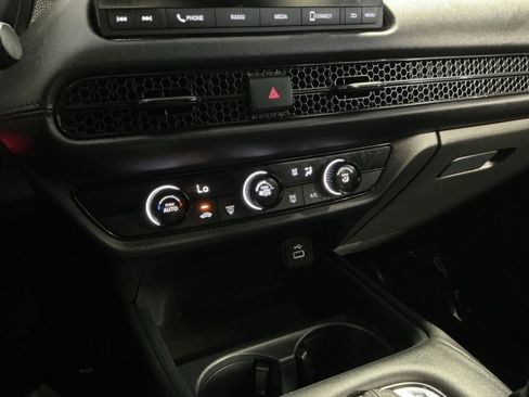 Used 2023 Honda HR-V LX image 21