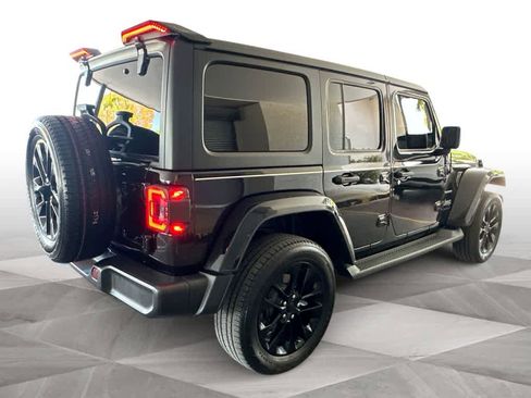 Used 2023 Jeep Wrangler Unlimited Sahara AWD/4WD image 8