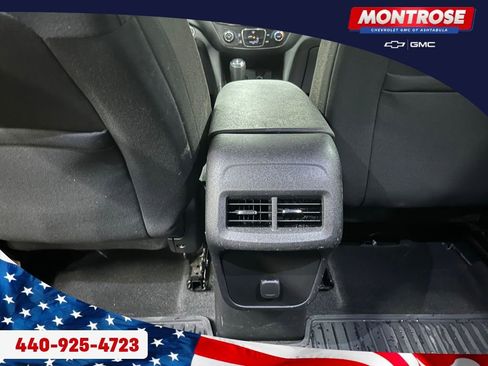 Used 2018 Chevrolet Equinox LT image 23