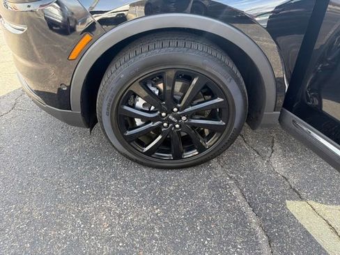 Certified 2023 Lincoln Nautilus Reserve w/ Equipment Group 201A image 31