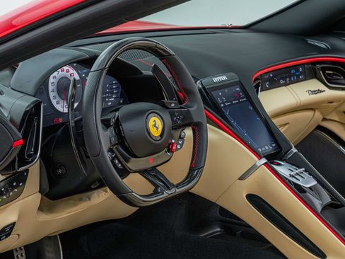Certified 2025 Ferrari Roma Base image 4