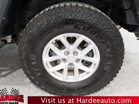 Used 2023 Jeep Wrangler Unlimited Sport w/ Xtreme 35 Tire Package image 10