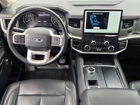 Used 2022 Ford Expedition XLT RWD image 26