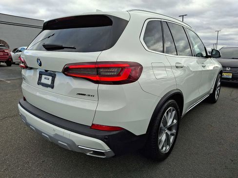 Used 2023 BMW X5 xDrive40i w/ Premium Package image 4