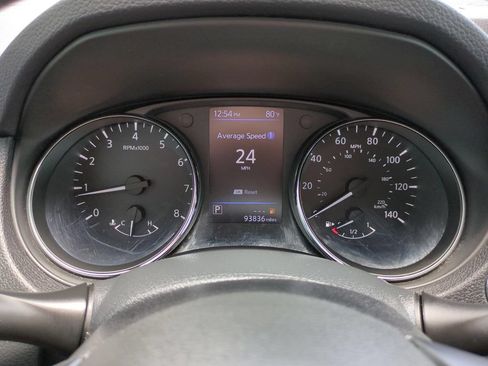 Used 2020 Nissan Rogue SL FWD image 22