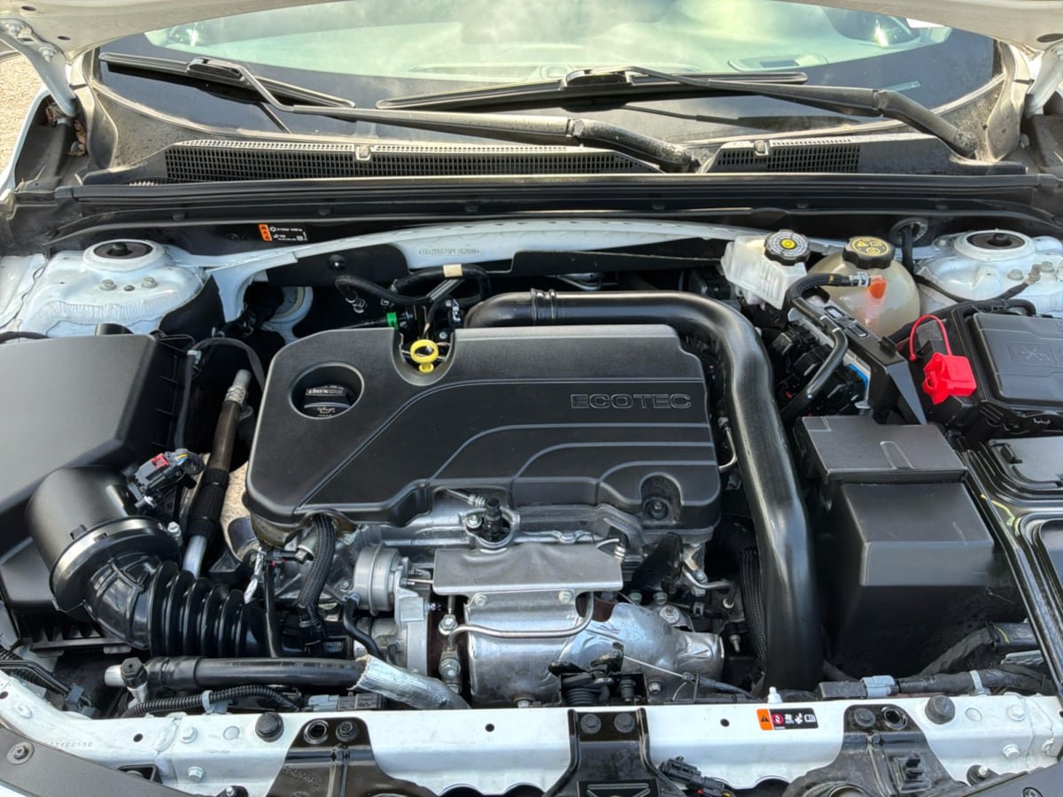 Used 2023 Chevrolet Malibu LT FWD image 22