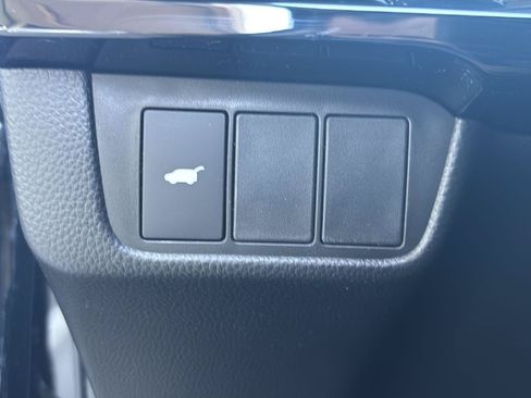 Used 2026 Honda CR-V EX-L image 10