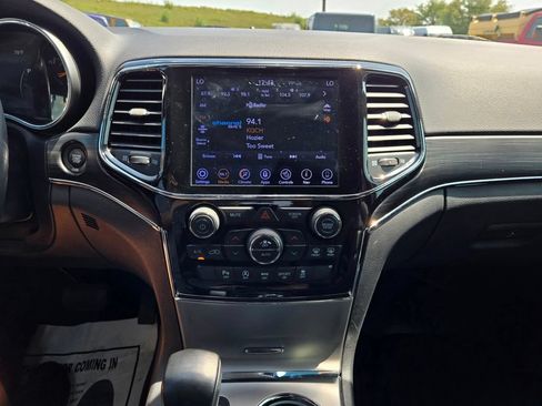 Used 2019 Jeep Grand Cherokee Limited w/ Luxury Group II AWD/4WD image 20