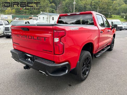 Used 2021 Chevrolet Silverado 1500 Custom Trail Boss w/ LPO, Dark Essentials Package AWD/4WD image 7