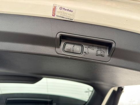 Used 2021 Ford Explorer Limited w/ Hybrid Equipment Group 310A image 48