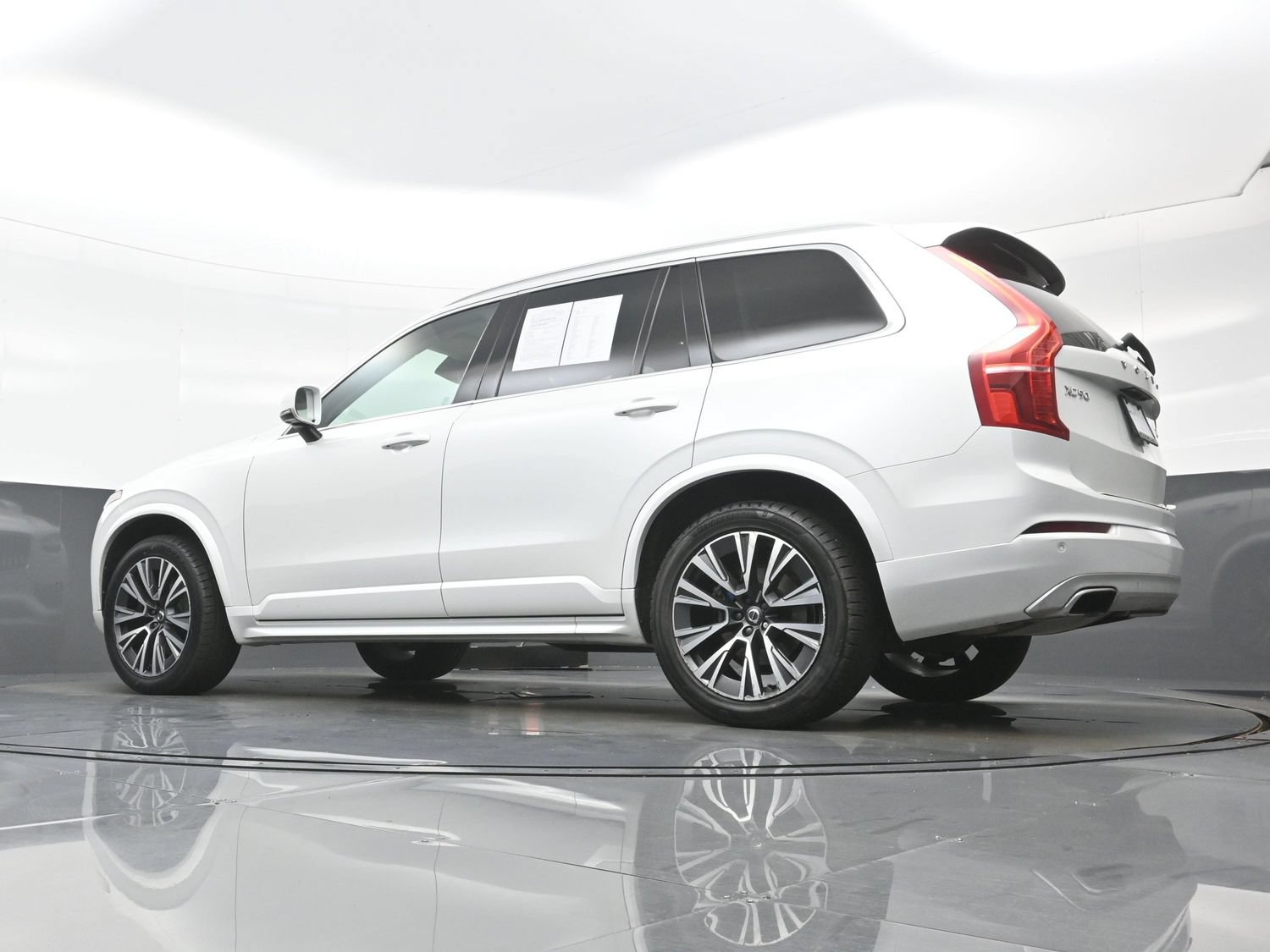 Used 2020 Volvo XC90 T6 Momentum w/ Protection Package Premier AWD/4WD image 29