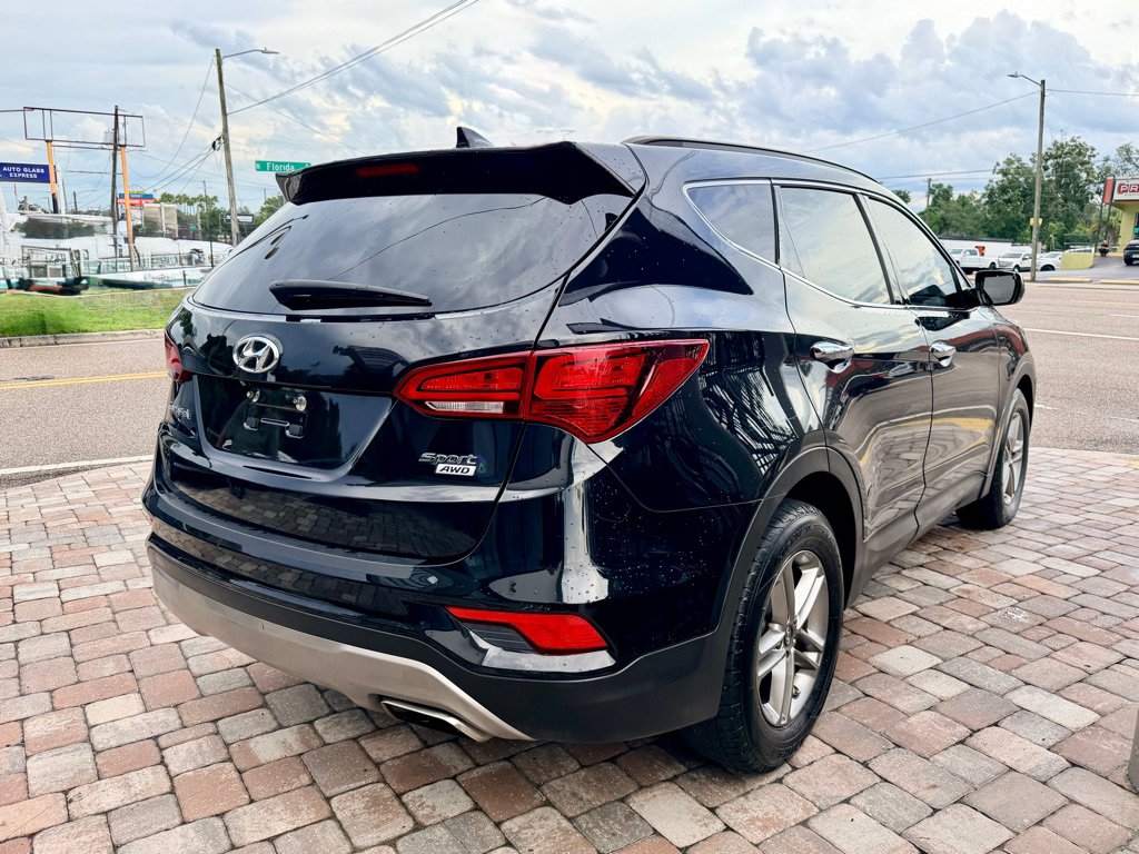 Used 2017 Hyundai Santa Fe Sport AWD/4WD image 8