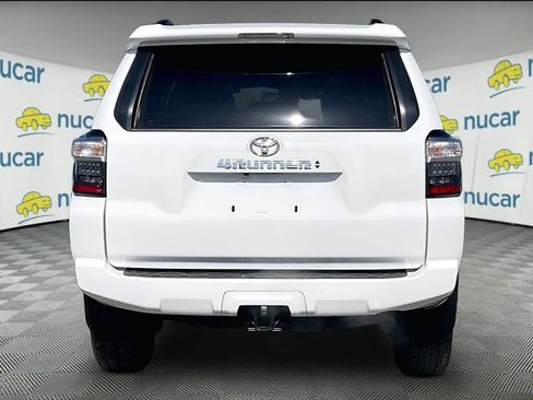 Used 2024 Toyota 4Runner SR5 image 5