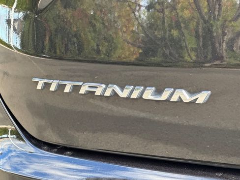 Used 2022 Ford Edge Titanium AWD/4WD image 53