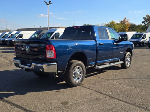 Used 2024 RAM 2500 Big Horn w/ Bed Utility Group image 4