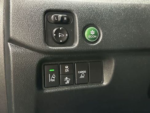 Used 2023 Honda Ridgeline Sport image 19