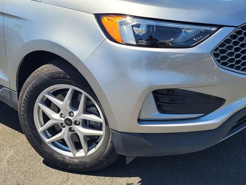 Used 2023 Ford Edge SEL AWD/4WD image 10