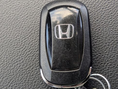 Used 2022 Honda Civic Touring image 38