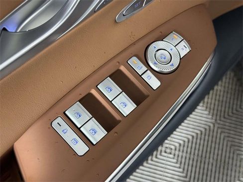 New 2026 Genesis GV70 2.5T Advanced image 18