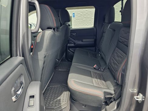 Used 2024 Nissan Frontier Pro-X RWD image 32