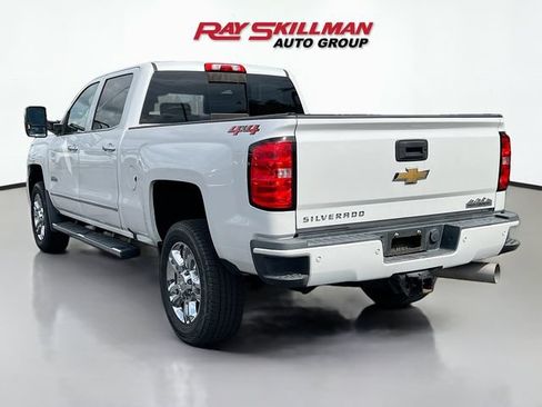 Used 2018 Chevrolet Silverado 2500 High Country w/ Duramax Plus Package AWD/4WD image 5