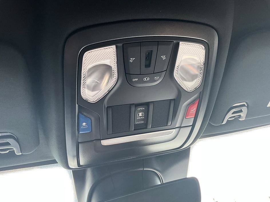 New 2026 RAM 3500 Big Horn AWD/4WD image 29