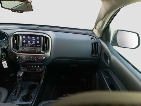 Used 2022 Chevrolet Colorado Z71 image 23