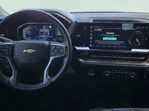 Used 2023 Chevrolet Silverado 1500 LT RWD image 15