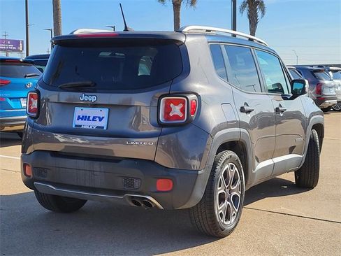 Used 2016 Jeep Renegade Limited image 4
