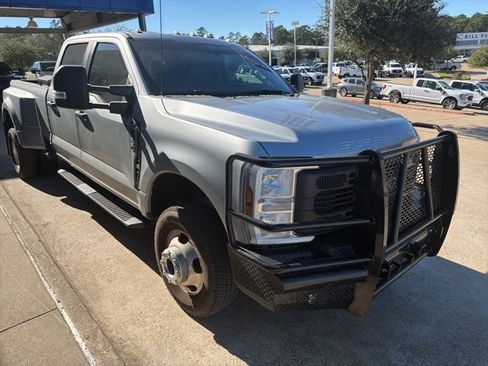 Used 2024 Ford F350 XL w/ FX4 Off-Road Package image 4